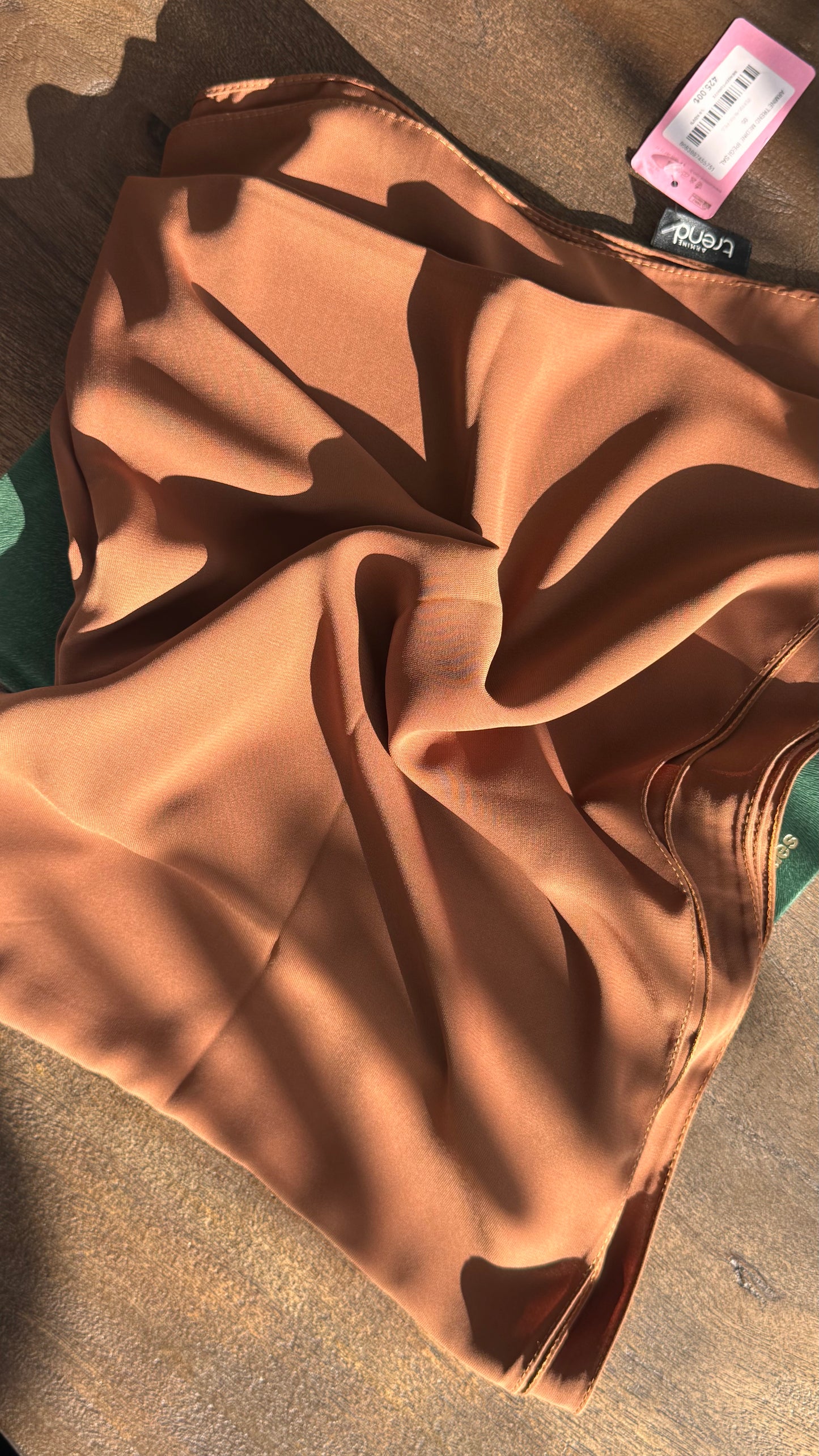 Medina Silk