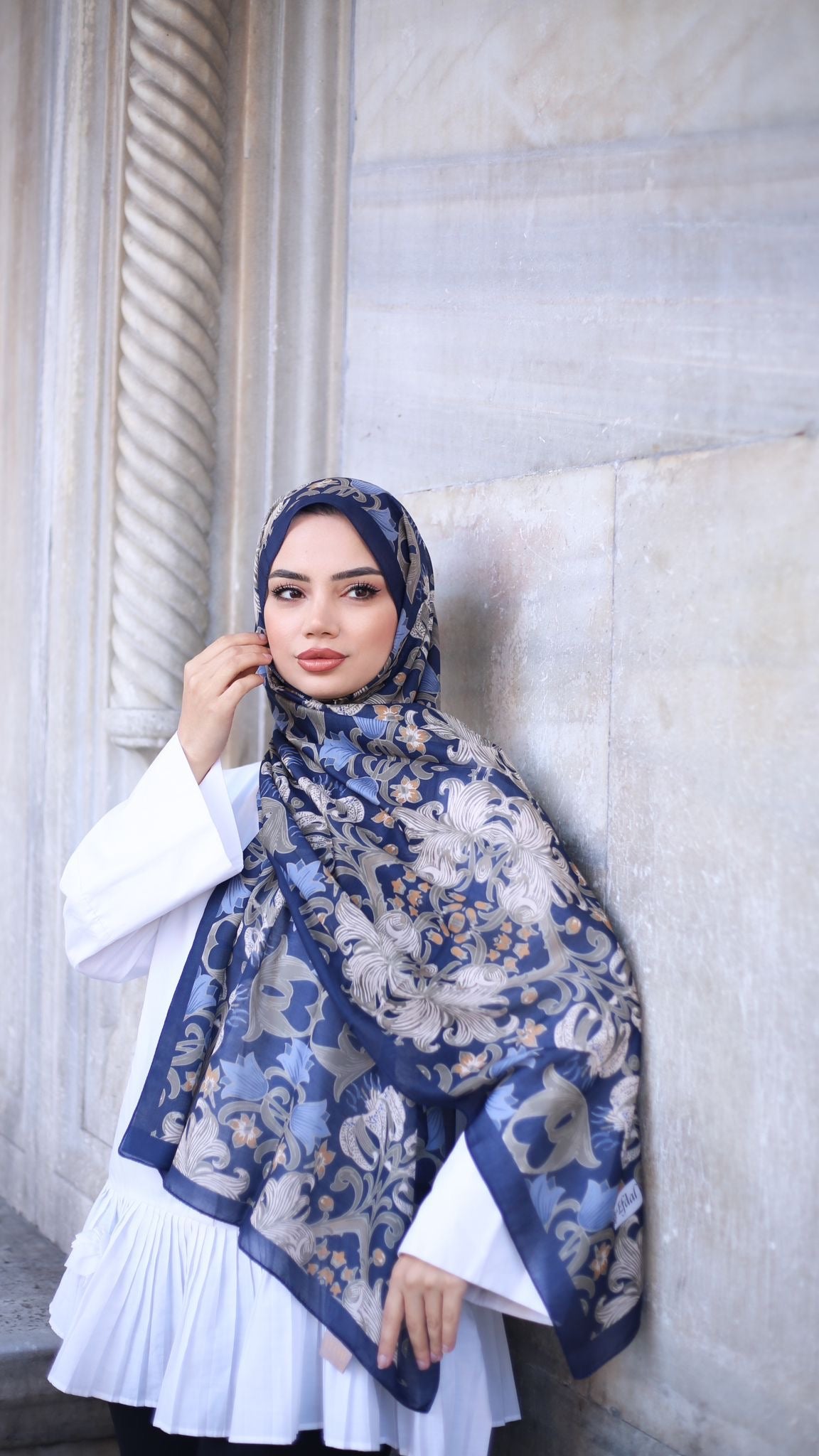 𝐋𝐚𝐥𝐞 - 𝘯𝘦𝘸